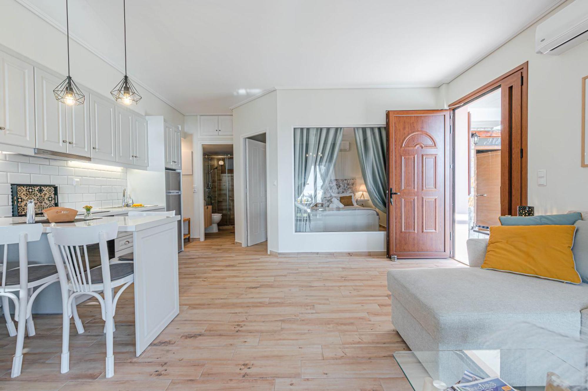 Paralio Astros Beachfront Suites Xiropigado Extérieur photo