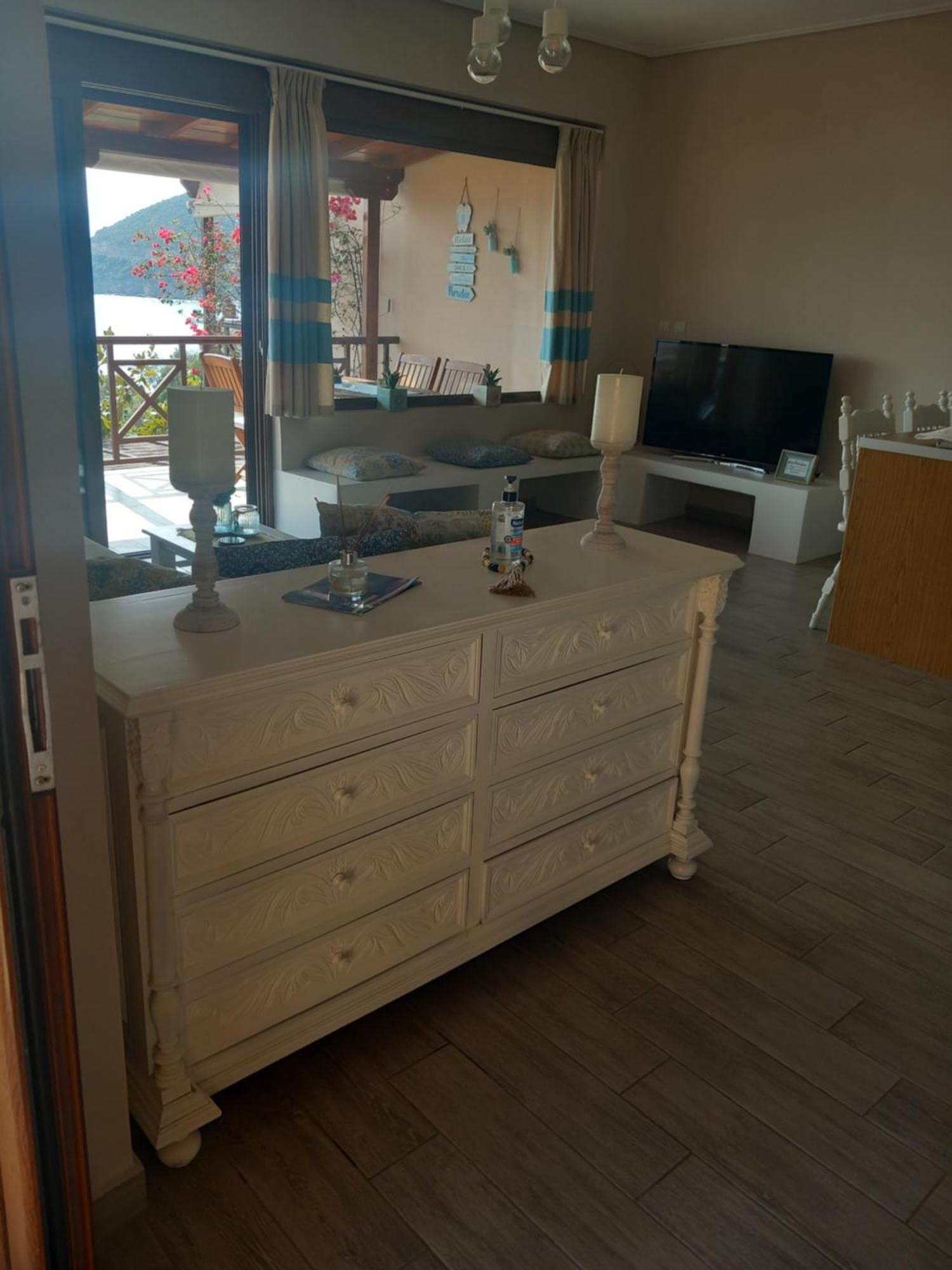 Paralio Astros Beachfront Suites Xiropigado Chambre photo